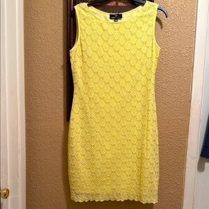 Ronni Nicole Lemon Yellow Sleeveless Crotchet Sheath Midi Dress. Worn 3 hours.